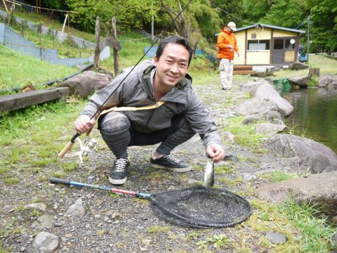 奈良子釣センター　フライフィッシング　釣り